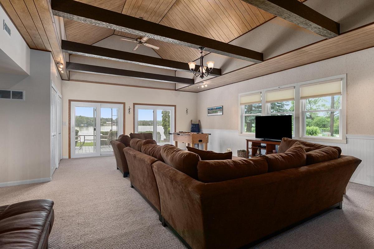 Lakeside Getaway With Dock, Firepit, Grill Newaygo Dış mekan fotoğraf