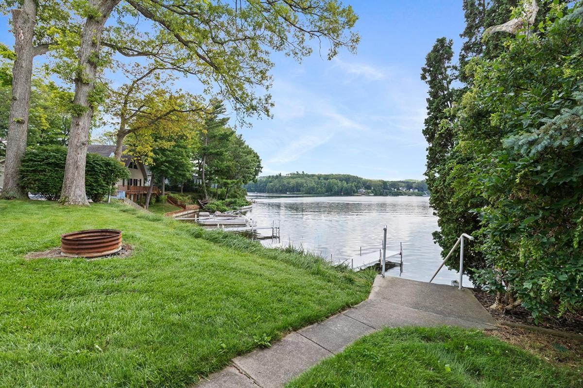 Lakeside Getaway With Dock, Firepit, Grill Newaygo Dış mekan fotoğraf