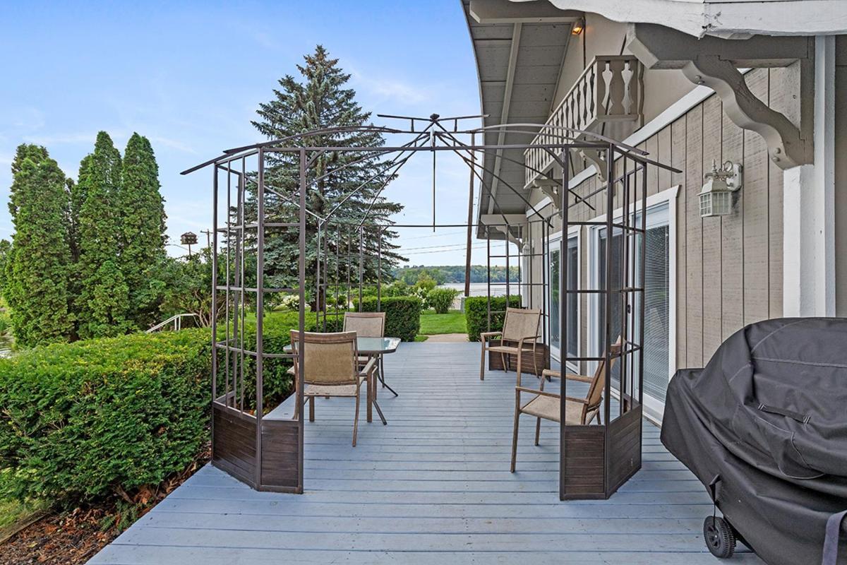Lakeside Getaway With Dock, Firepit, Grill Newaygo Dış mekan fotoğraf